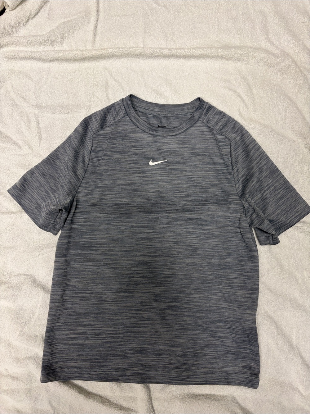 Nike Heathered Dark Gray Short Sleeve Athletic Tee